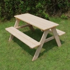 Rectangle Wooden Kids Picnic Table - Merry Products -Outdoor Garden GUEST 629000d0 1c8c 4bb9 bbab 807cb64ac6d4